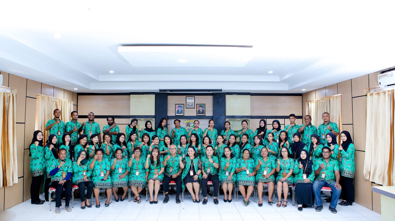 260824065335-staff-puskesmas-2022.jpg